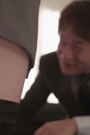 Tsumugi akari JUQ-358: Vợ công sở ngoại tình, sếp lớn cuồng dâm xé nát cấm kỵ!