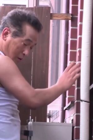 Misa Makise JUX-153: Vợ hiền bị ‘thịt’ ngay tại nhà, ướt sũng đến điên dại!