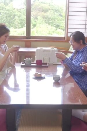 Dì JULIA cuồng nhiệt trong suối nước nóng: Vụ vụng trộm CJOD-457 làm tôi lên đỉnh điên đảo!