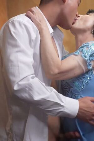 Miyuki Sakurai U60: MESU-133 bùng nổ, ân ái cuồng nhiệt không giới hạn!