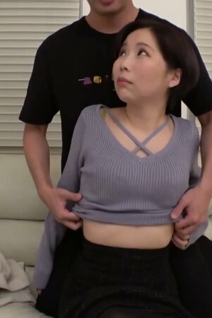 Chiaki và SIRO-5282: Nàng lễ tân kín đáo lột xác thành dâm phụ cuồng nhiệt, cong người lên đỉnh điên loạn!