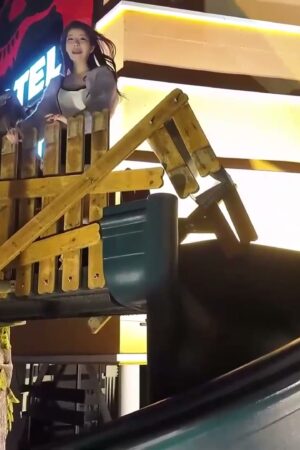 Rei và START-306: Đêm Say Mưa Rền Rĩ, Lên Đỉnh Cuồng Nhiệt Trong Khách Sạn Tình Yêu!