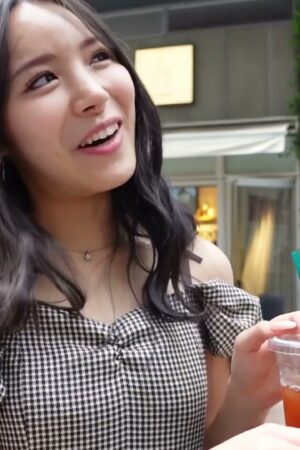 Kazuha-chan trong SIRO-5448: Cô nàng phục vụ quán cafe ‘vắt kiệt’ đàn ông bằng vòng ba trời phú!
