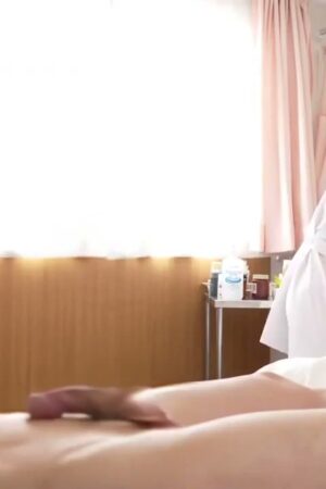 Miru y tá hư hỏng SSIS-701: Dùng lưỡi bịt miệng, cưỡi ngựa điên cuồng, ướt át tột độ!